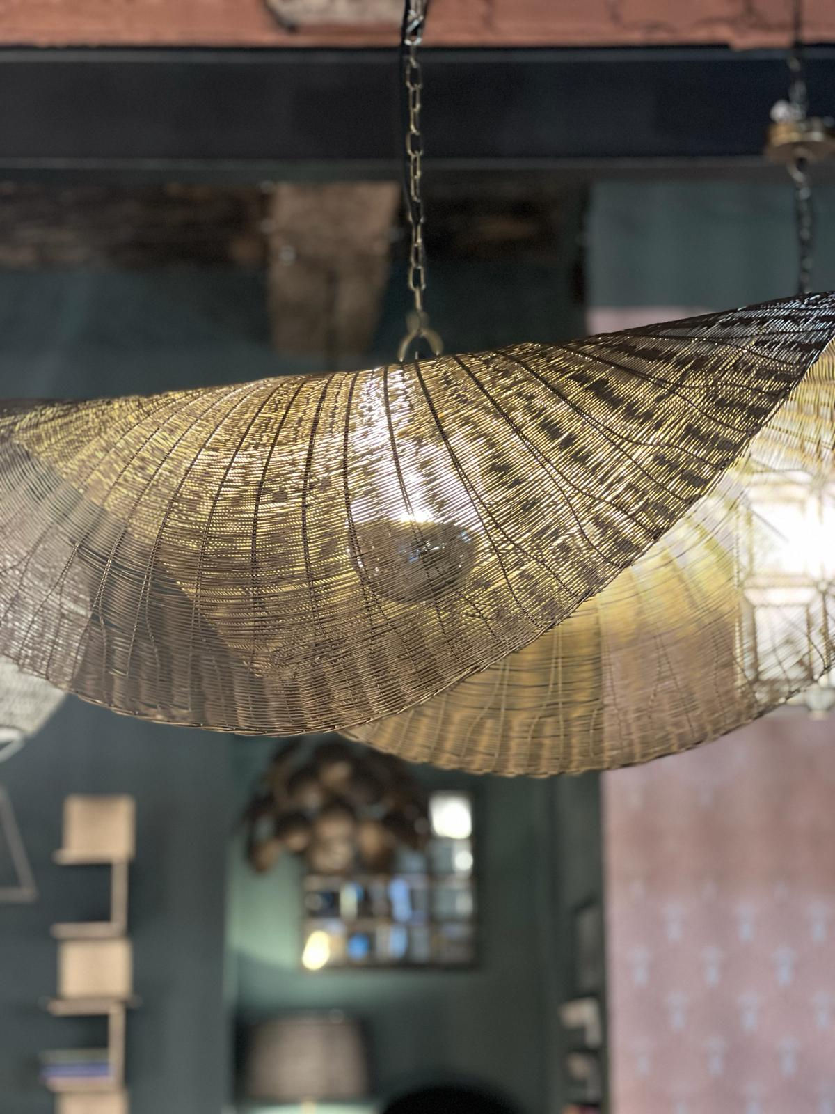 Lampadario falda di cappello in metallo Ryota