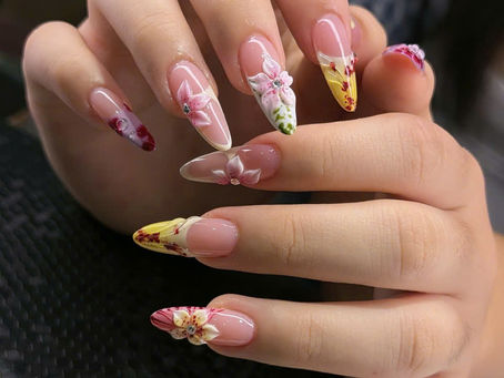  Colorful Nail Designs for a Radiant Summer