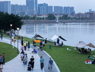 Transforming Urban Spaces: Water and Community Design