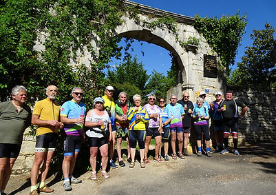 DSC00389 groupe Labastide (1) (Copier).JPG