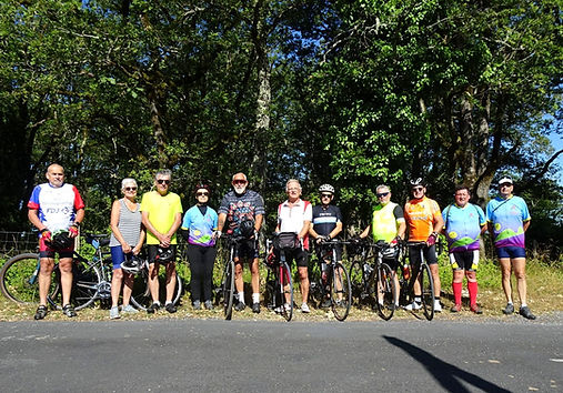 DSC07922 groupe Calès 2025-07-10 (4) (Copier) groupe.JPG