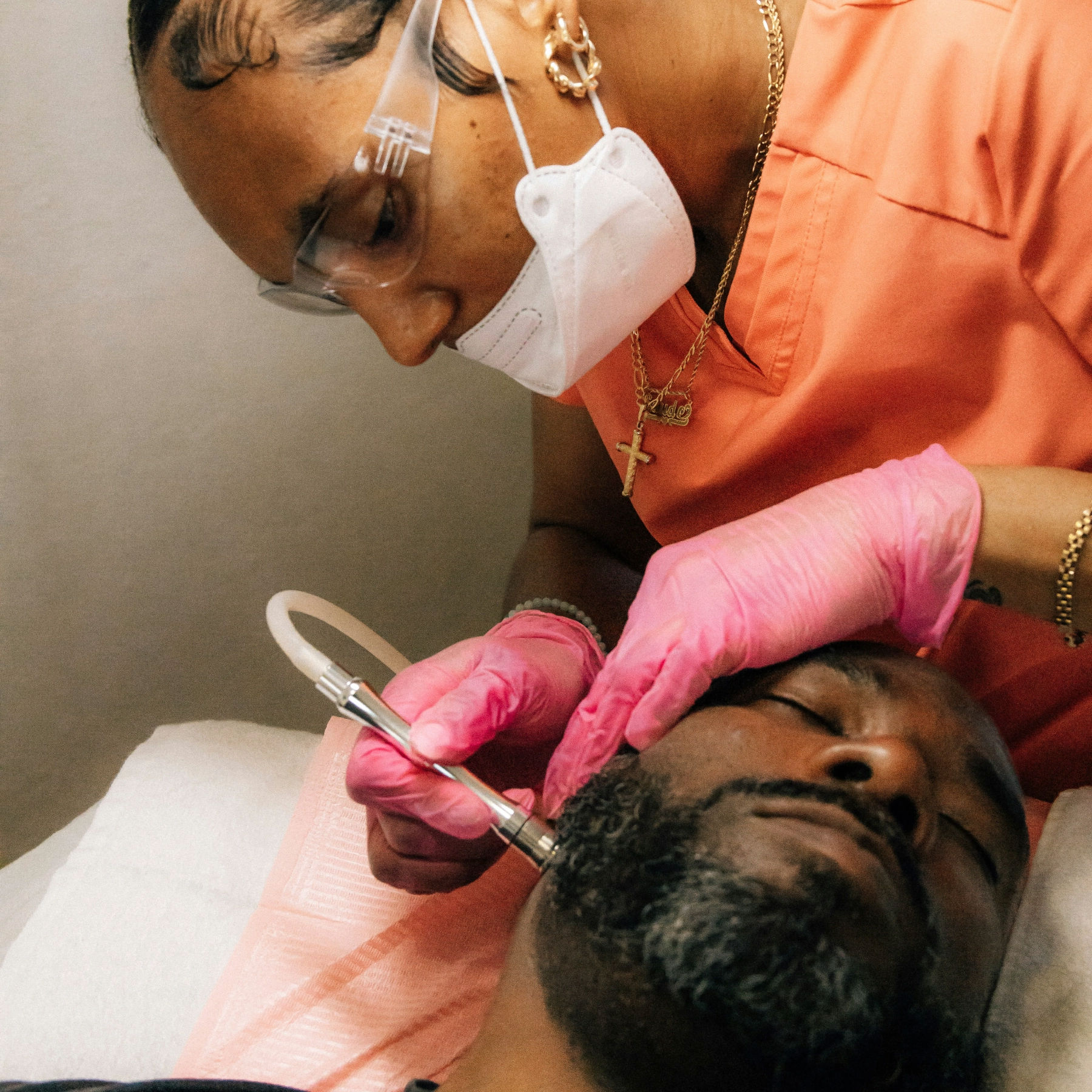 Microdermabrasion Facial - Diamond Peel