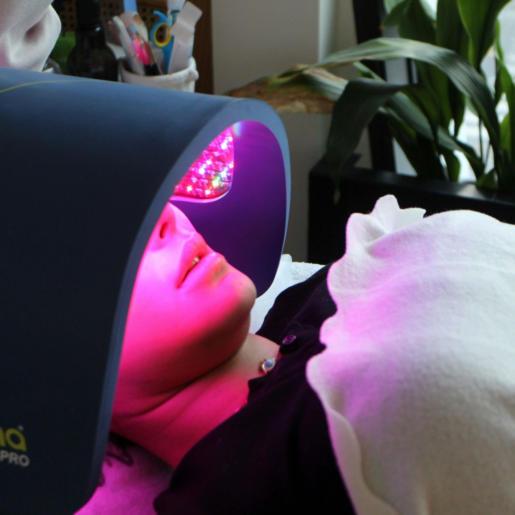 LED Facial