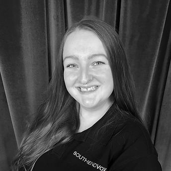 Lisa Charkiewicz_edited_edited.jpg