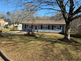 315 Creekway - front picture