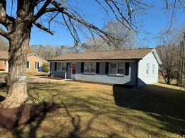 315 Creekway - front picture no. 2