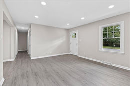 1517 Guest living room