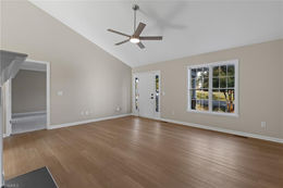 156 Mallard View - LR