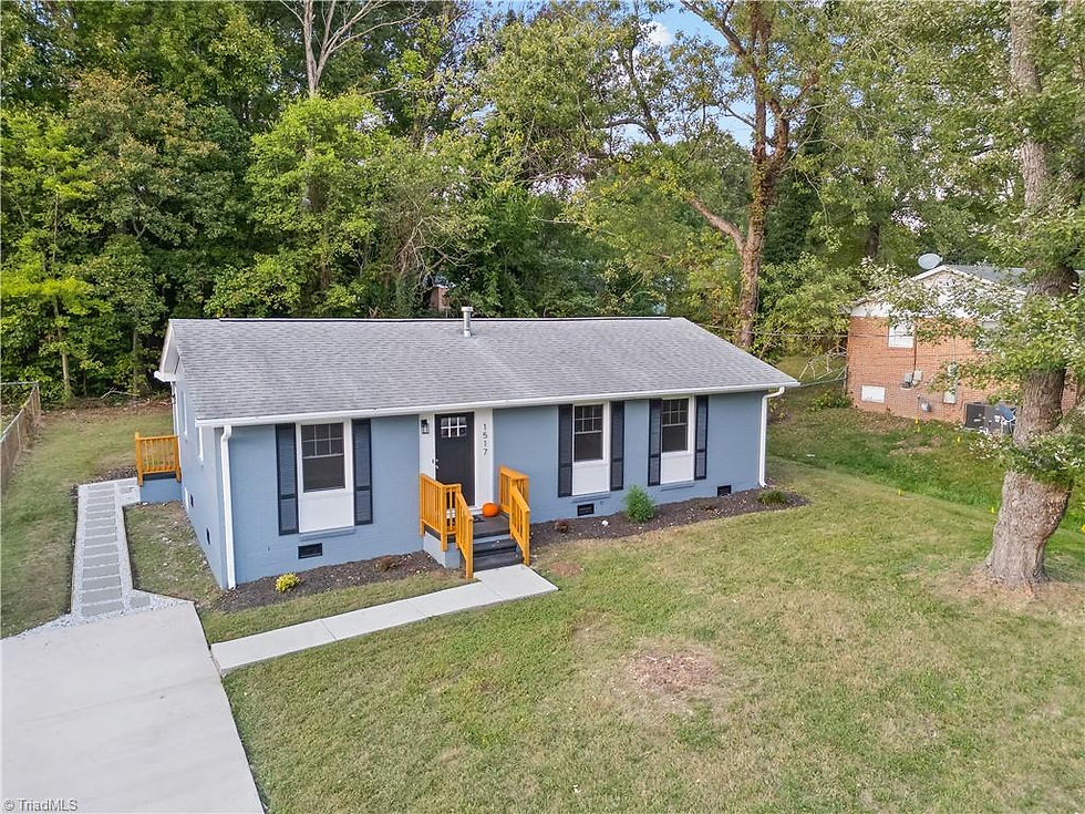 1517 Guest front picture.jpg