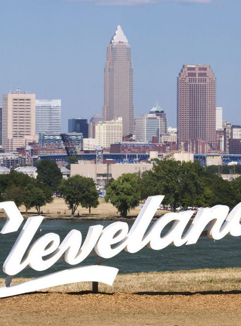 Cleveland-Letters-at-Edgewater-Park-Normal-Edit-2_54_990x660.jpg