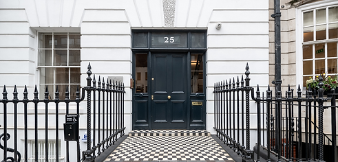 25 Harley Street.png