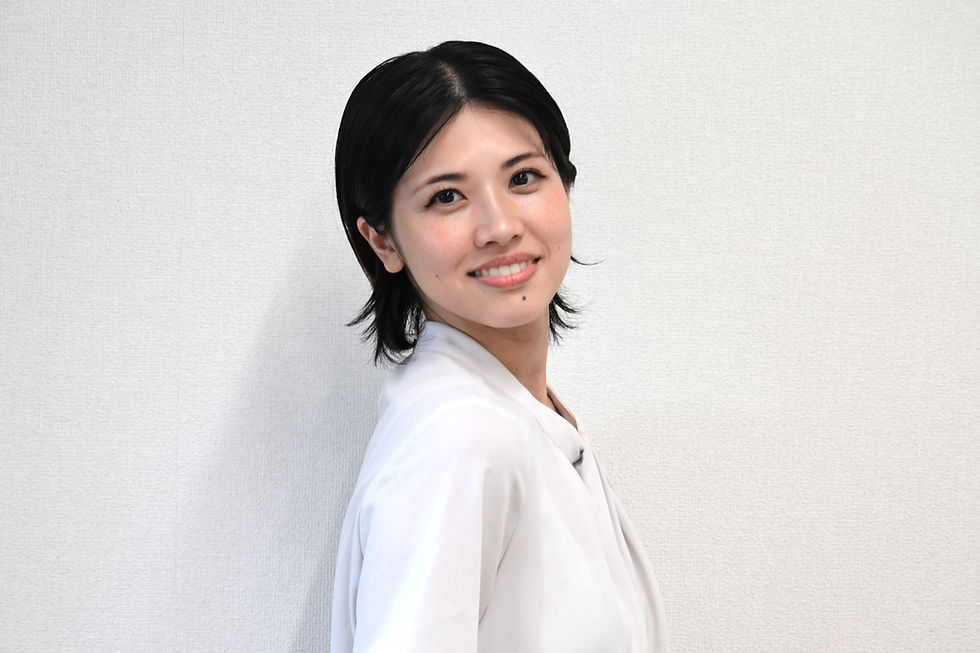 ちなつ バスト_edited.jpg