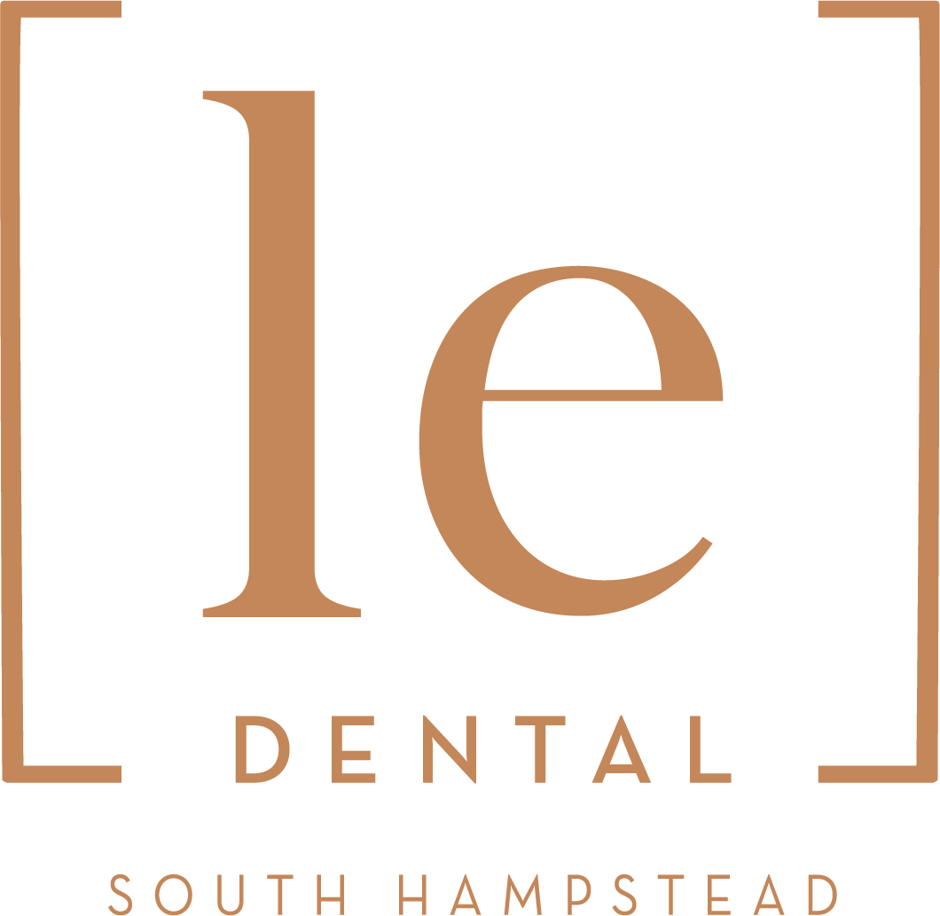 [le] dental practice photo