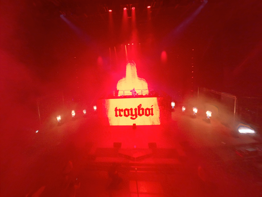 Event & Concert Coverage