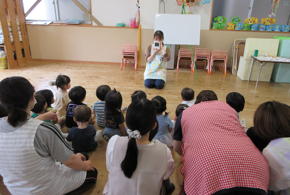 デジタル時計など、みんな実際の時計に興味津々!