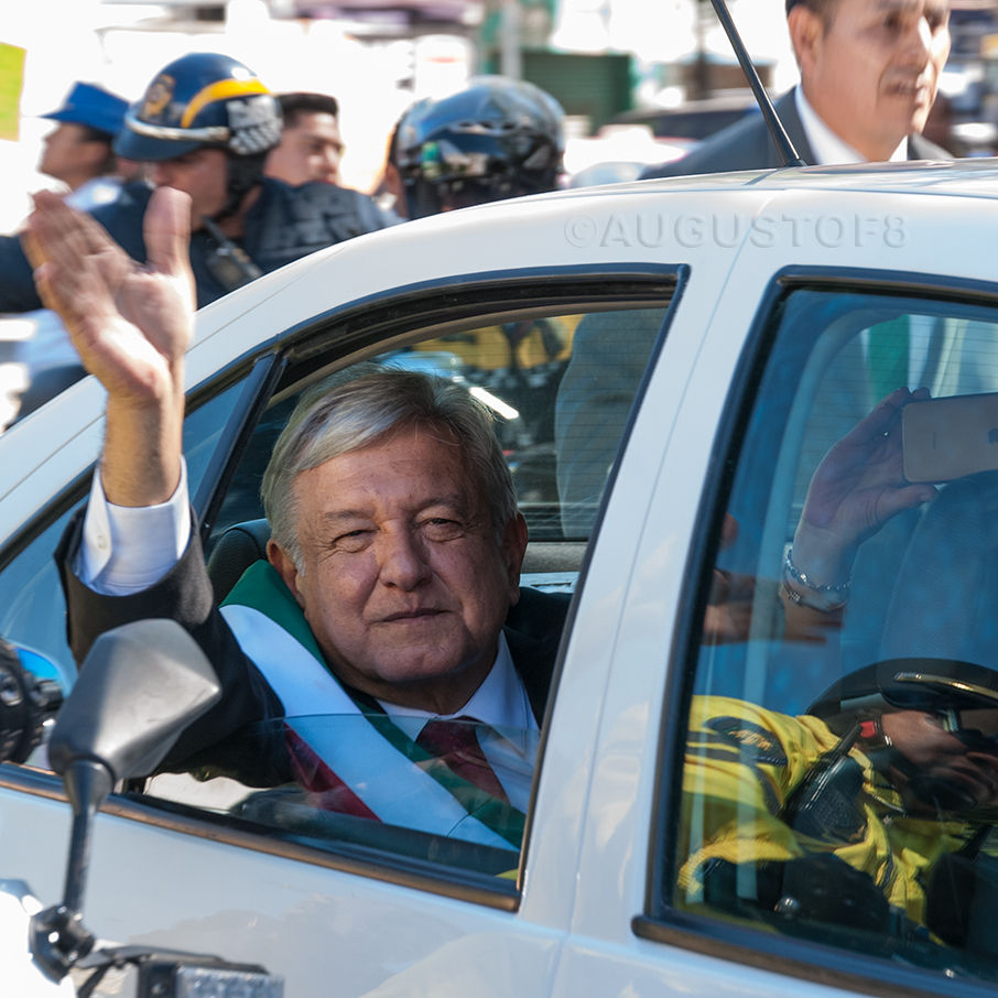 RETRATO AMLO_180112_2833