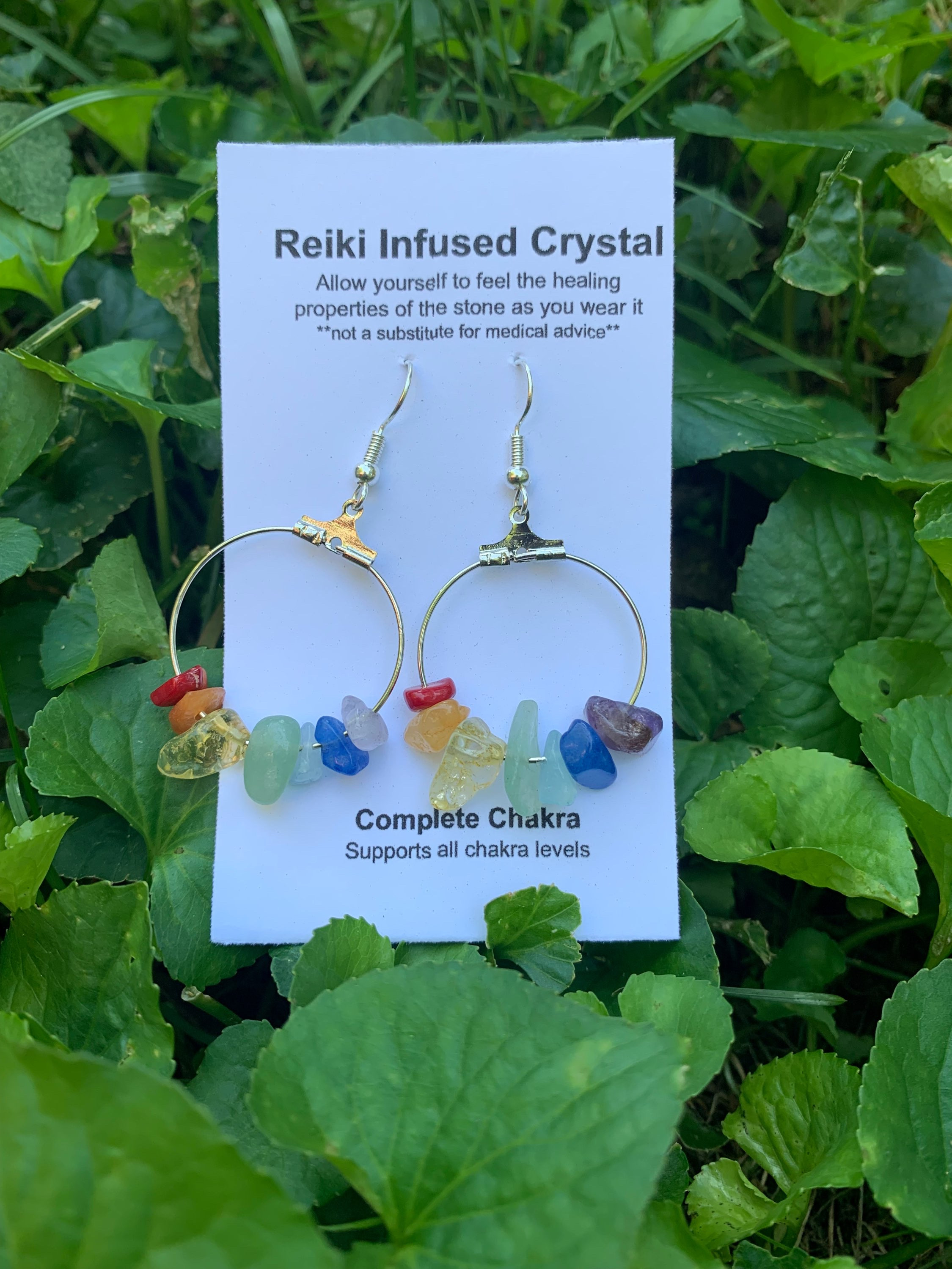 Small hoop earring with stones 