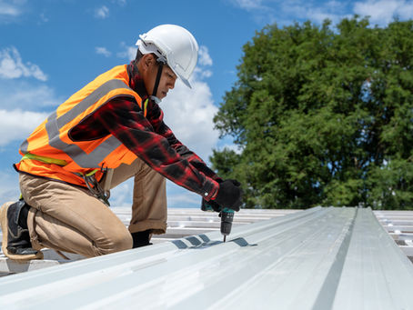 Metal Roofing vs Shingles: Why Metal is the Better Choice for Your Home