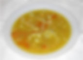 Sopa de cenoura, grão e couve-flor