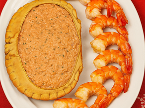 Sapateira recheada à portuguesa servida na carapaça com tostas