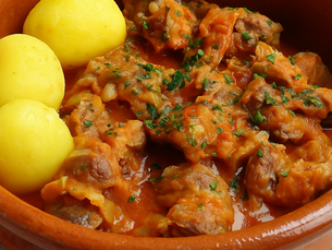 Moelas em Molho de Tomate – Petisco Tradicional Português