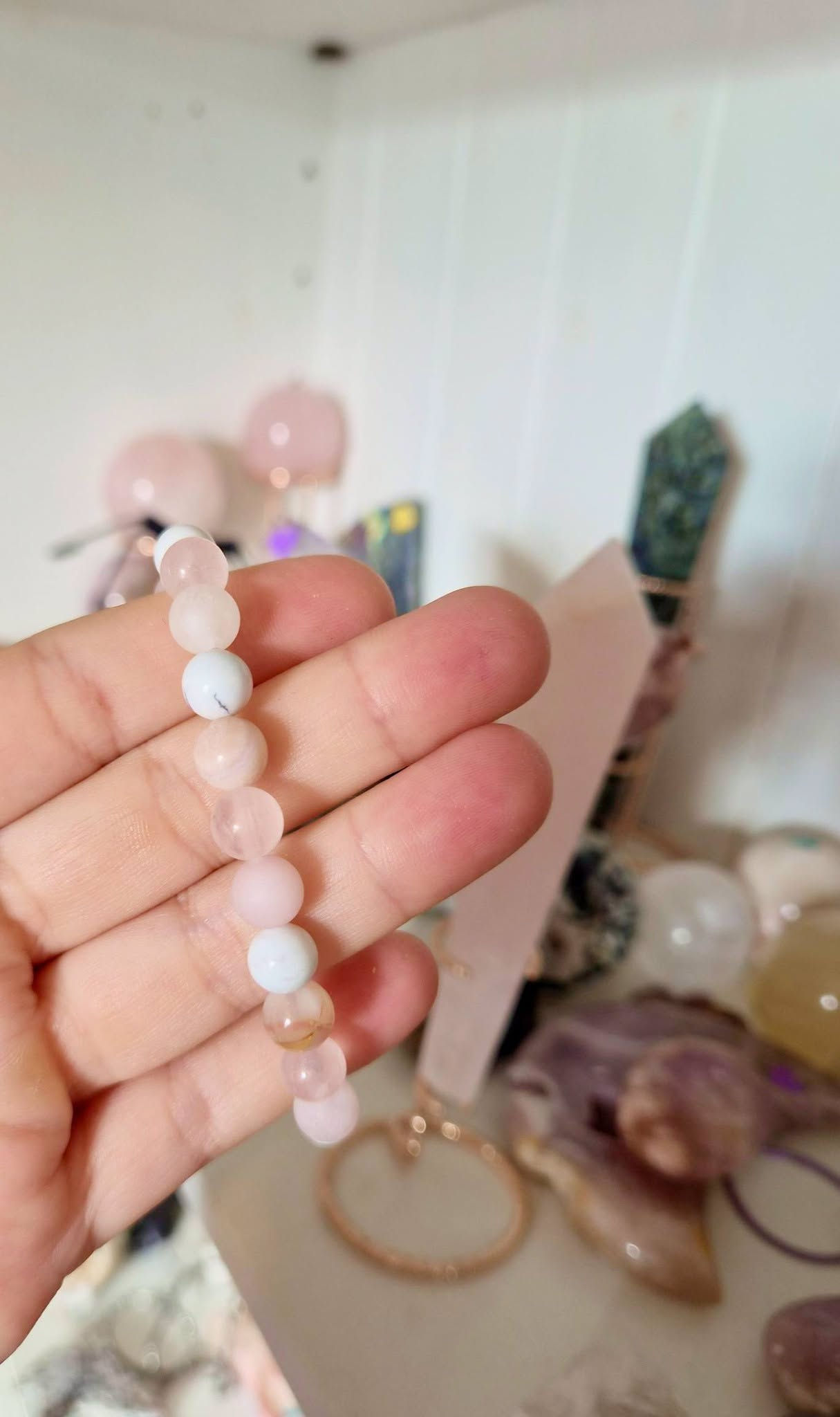 Rose quartz, flower agate, cherry agate & howlite bracelet