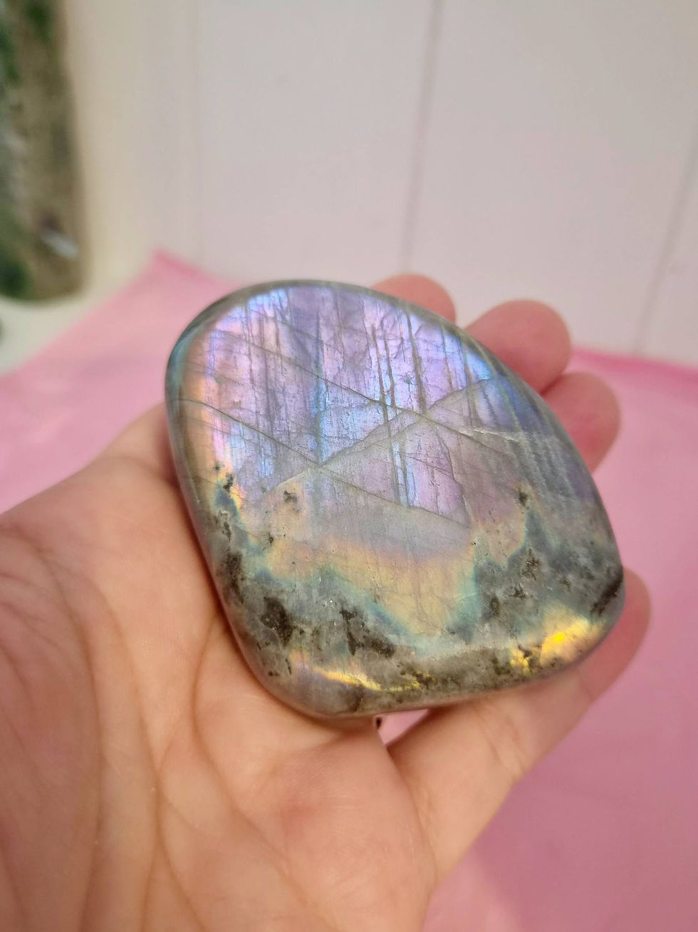 Thumbnail: Labradorite freeform