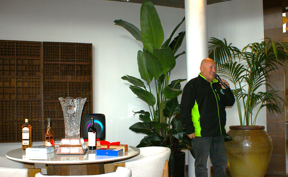 STV St Patrick´s Trophy & Raffle Table alongside Gary