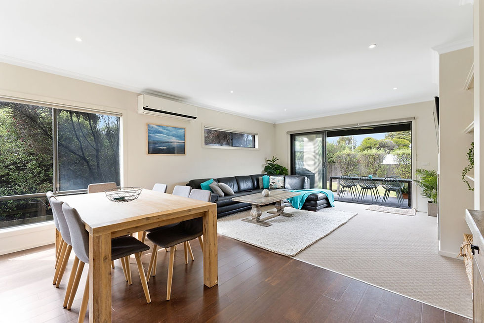 Living & dining area