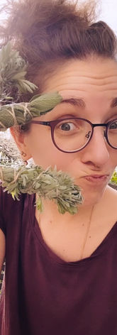 Räucherbündel aus Salbei und Wermut