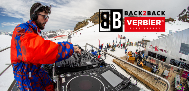 DJ pendant un événement de ski