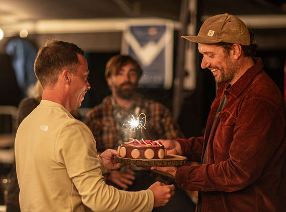 événement préparé pour les 10 ans de carrière de dessinateur de Simon Charrière