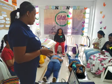 Apoyando y empoderando a las mujeres vulnerables de Venezuela y Colombia