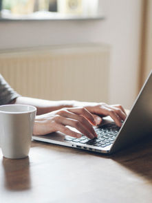 Cómo trabajar desde casa con éxito: estrategias para ser productivo y mantener el equilibrio