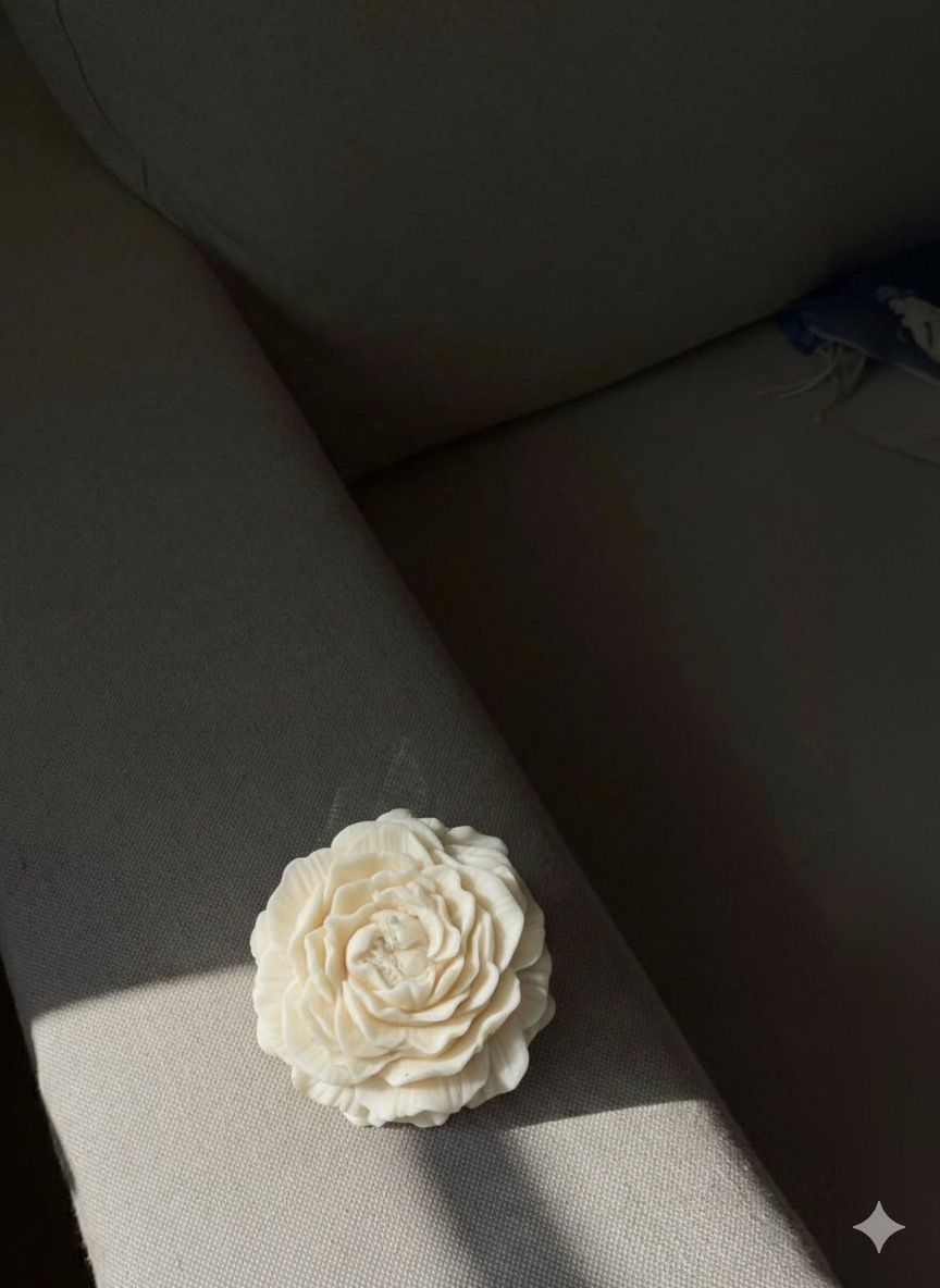 Thumbnail: Giant Peony Candle