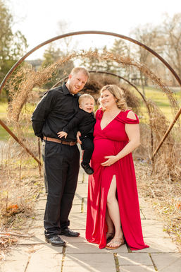 family maternity photo session in late winter at fabyan forest preserve in geneva