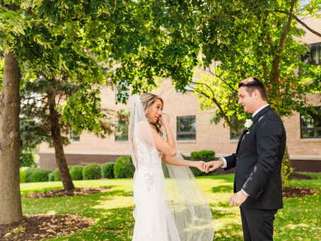 What is a First Look? | Photo Tips