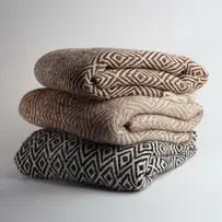 DIFFERENT_BLANKET_5_large.webp