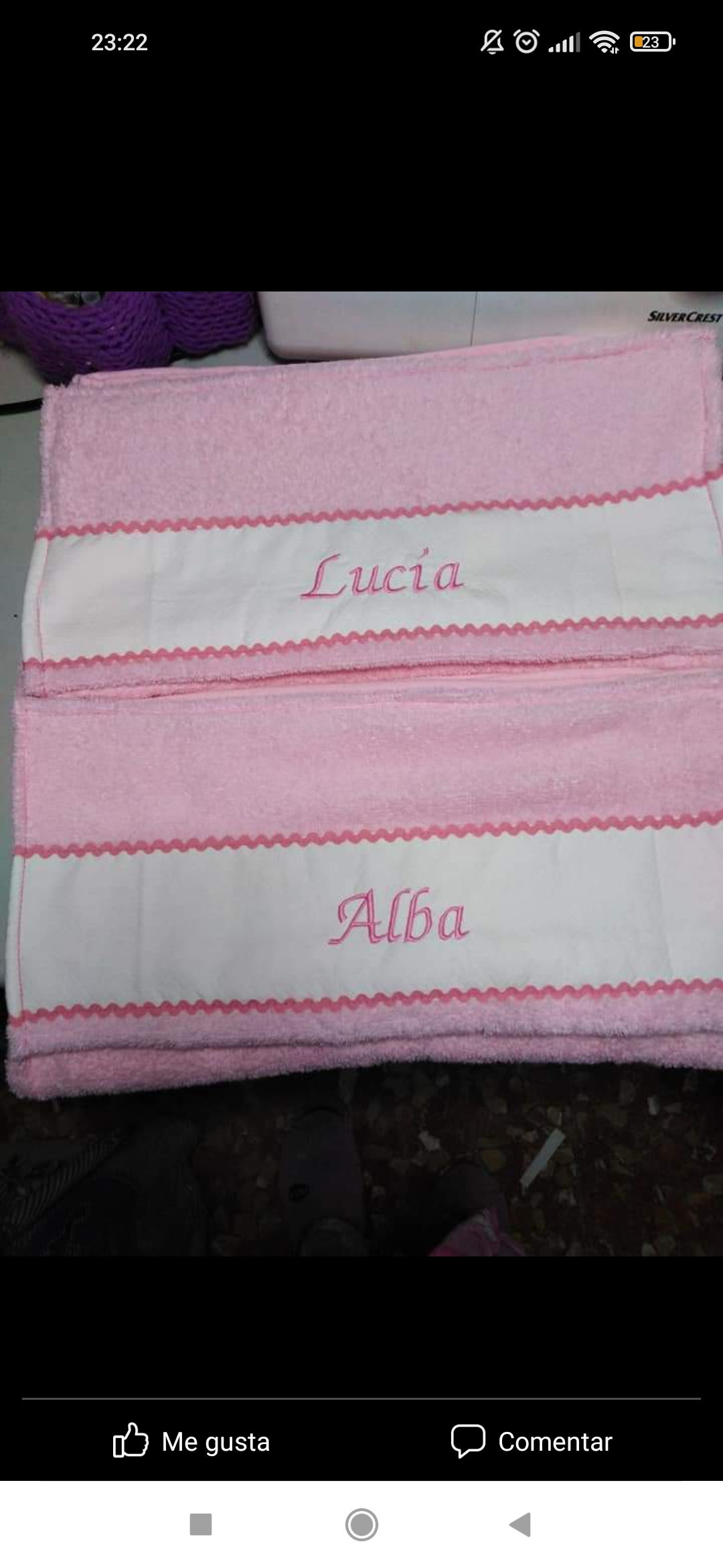 modelo de toalla con nombre bordado