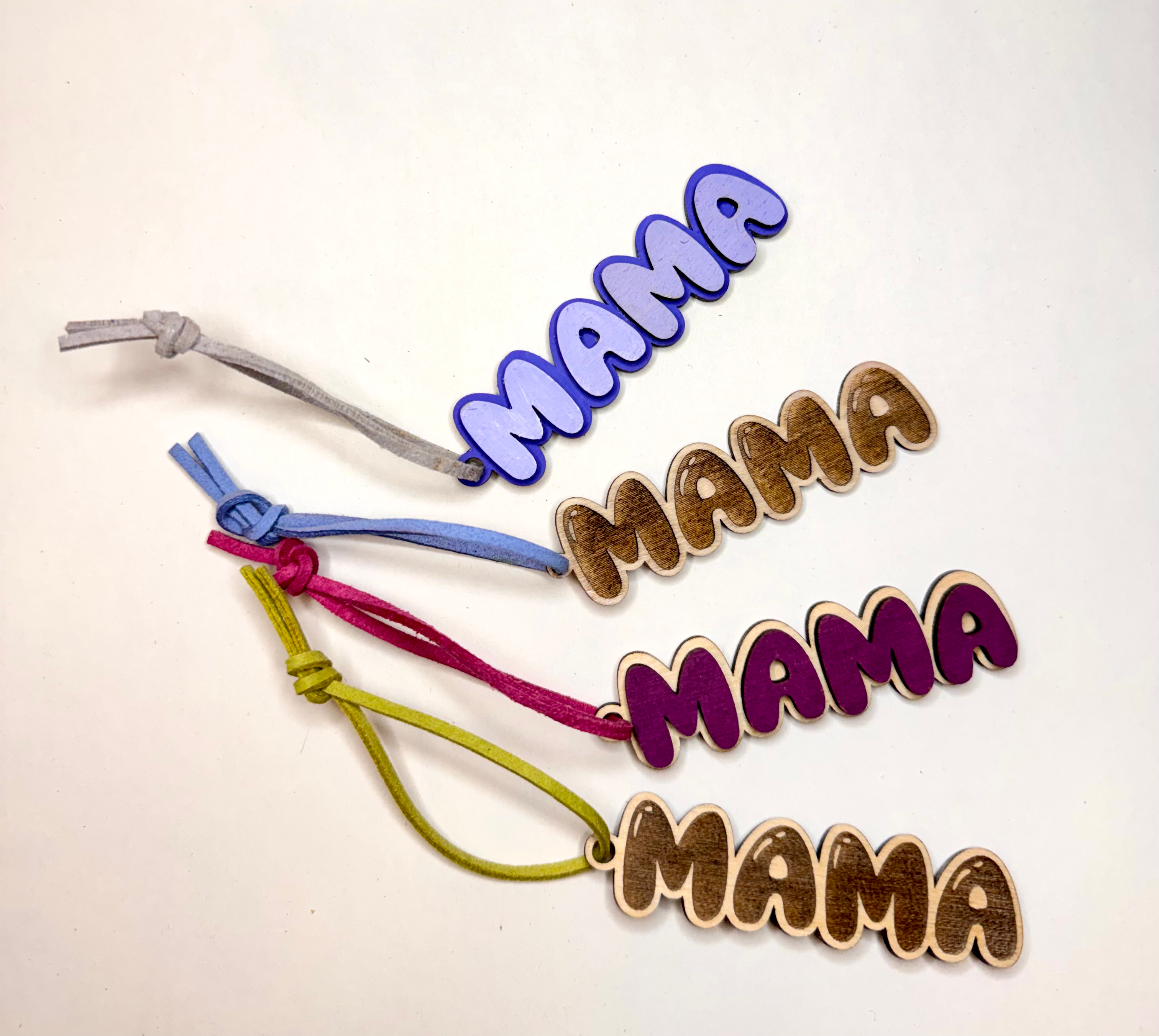 Mama-Holz Anhänger