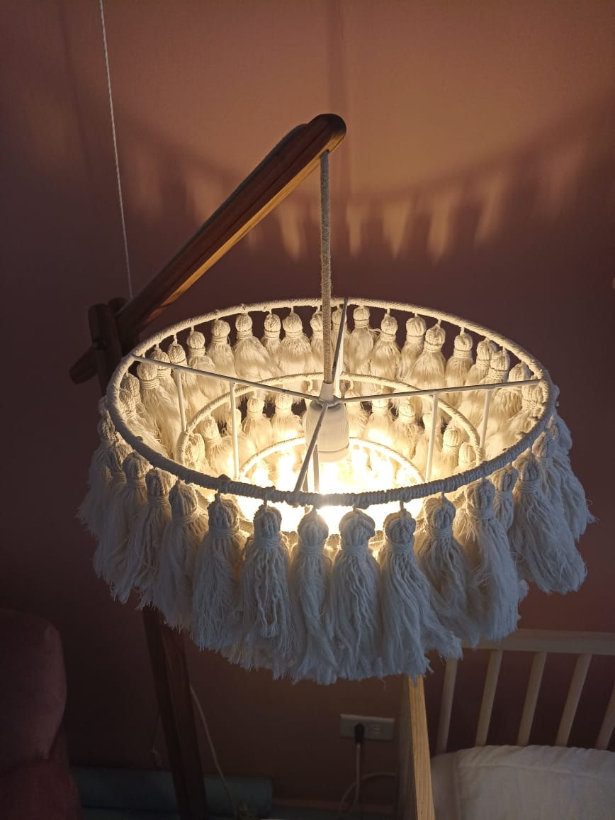 Miniatura: Lámpara de piso