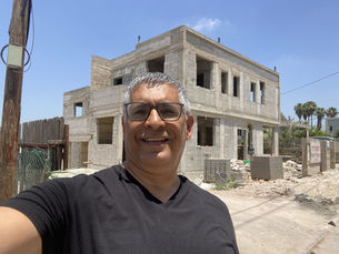 מה הקשר בין ניהול שיווק פרסונלי לבנית בית?