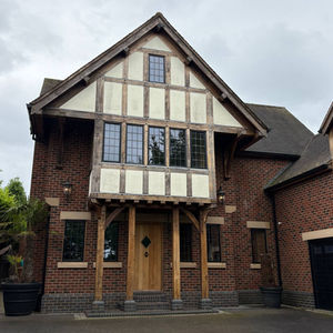 Blackwood Road
Available immediatly