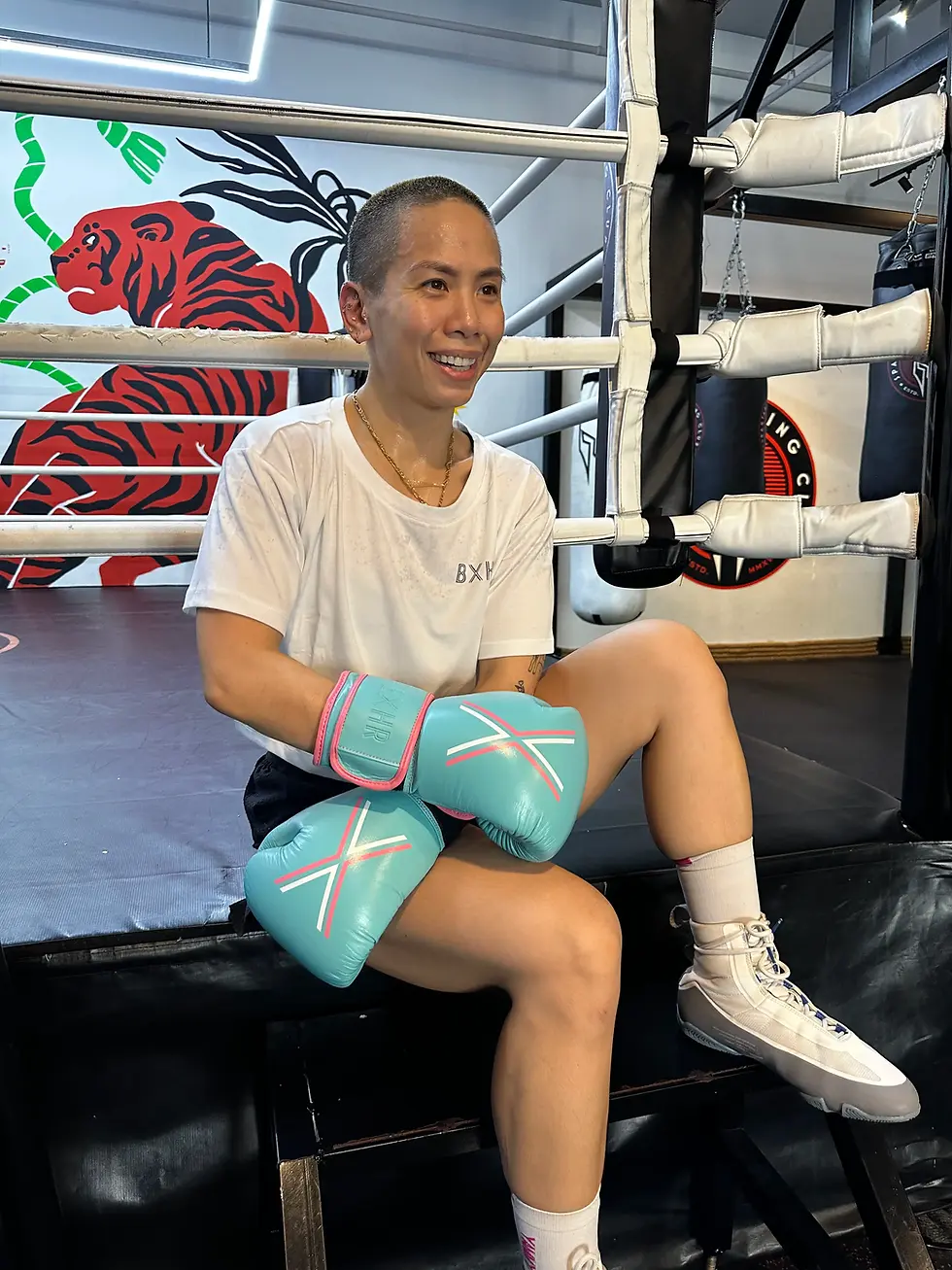 Thumbnail: Boxing Gloves for Women: The Belle Series 14oz