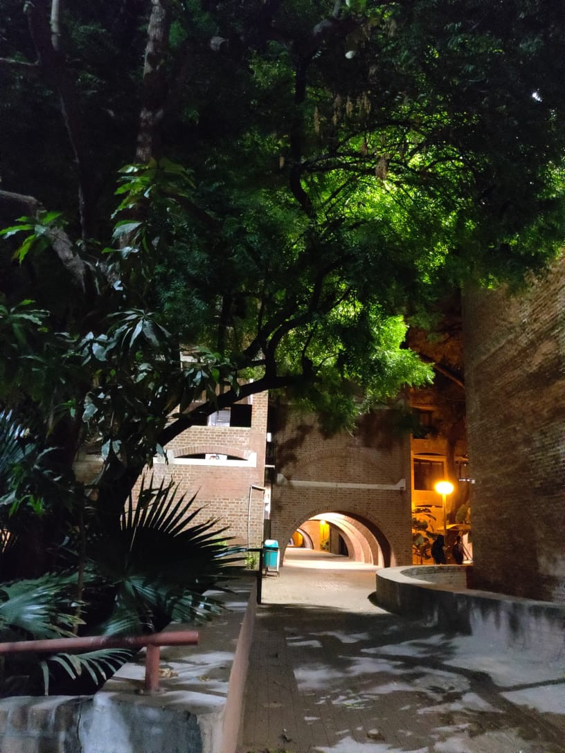 IIM Ahmedabad during night time