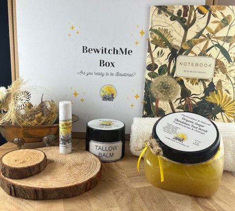 Thumbnail: Quarterly BewitchMe Box