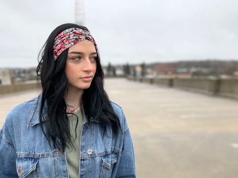 Manda Bees no slip headband