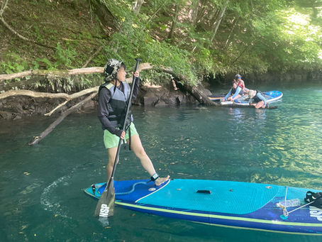 秋の気配を感じる中之条。昼はSUPで遊び、夜は焚火が恋しくなる季節が始まりました。