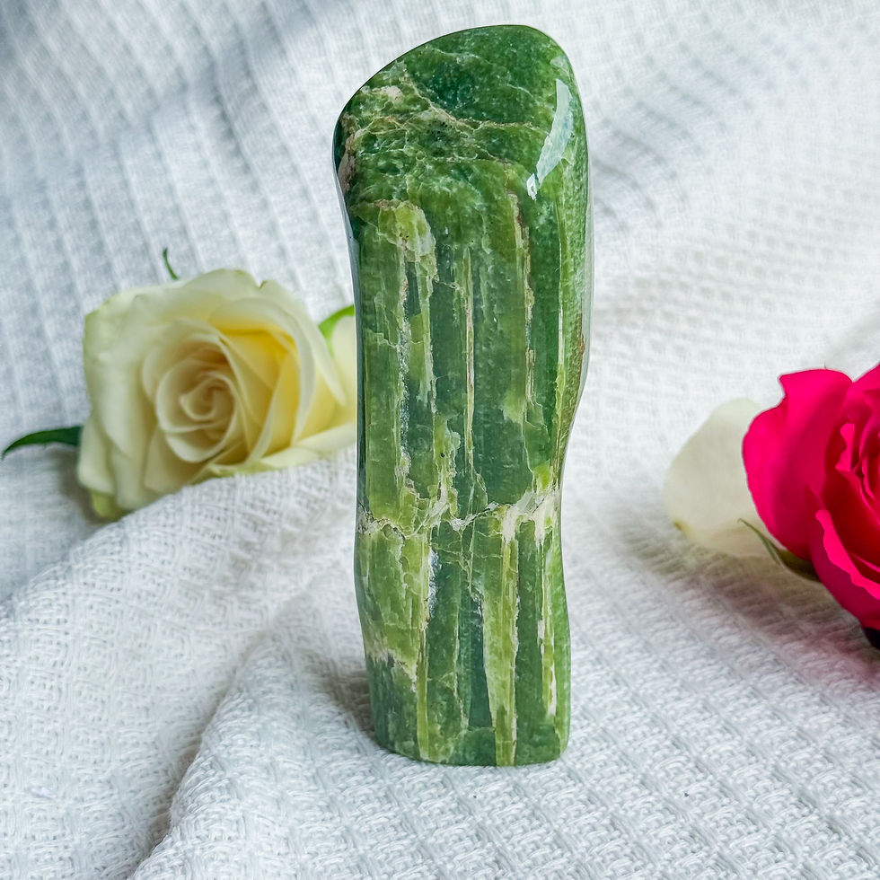 Thumbnail: Premium Green Tremolite Freeform – Polished Healing Crystal