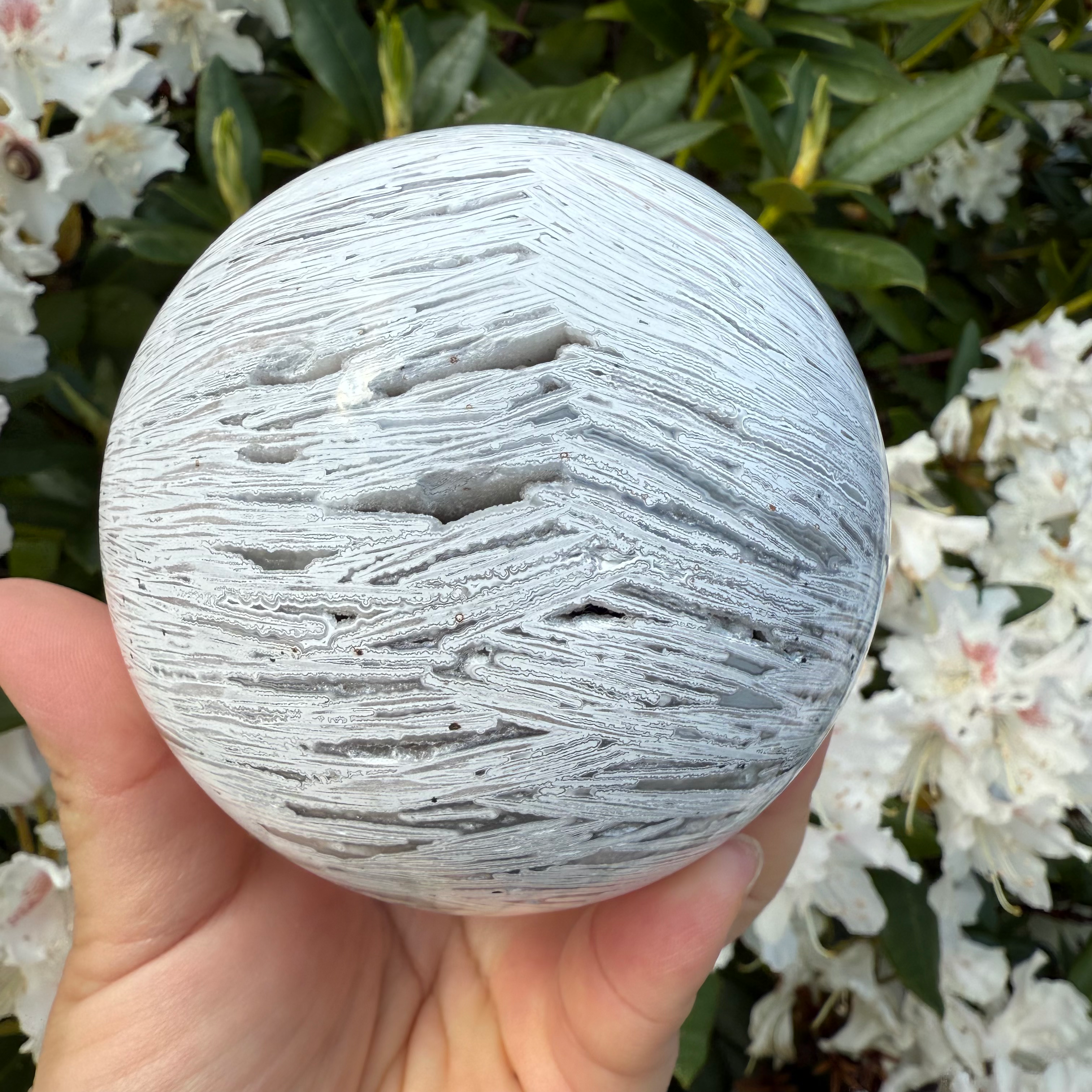 Snow White Druzy Agate Sphere – 86mm